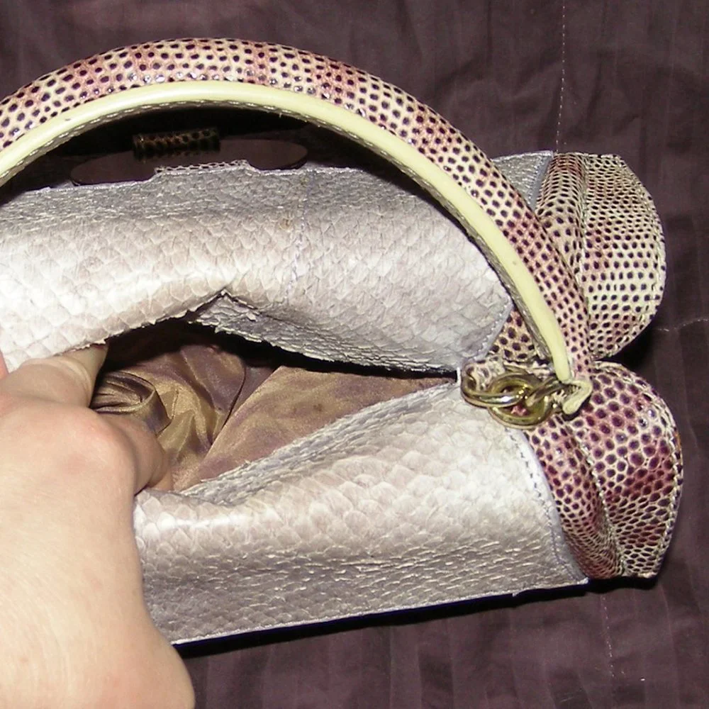 💜 RARE STUART WEITZMAN Snakeskin Reptile Structured Bag EUC